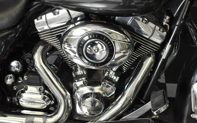 2009 Harley-Davidson Street Glide Black Cherry Pearl & Pewter Pearl FLHX