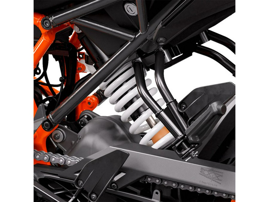 2023 KTM Duke 390