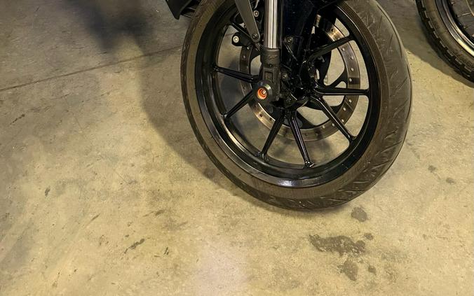2023 KTM Duke 390