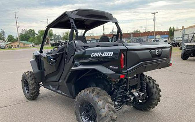 2024 Can-Am Commander XT 700