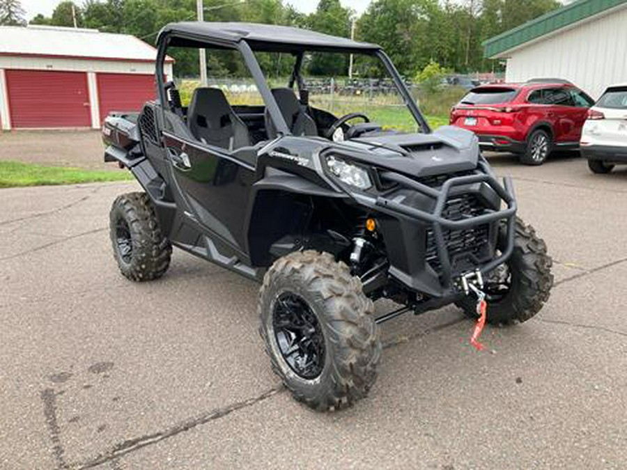 2024 Can-Am Commander XT 700