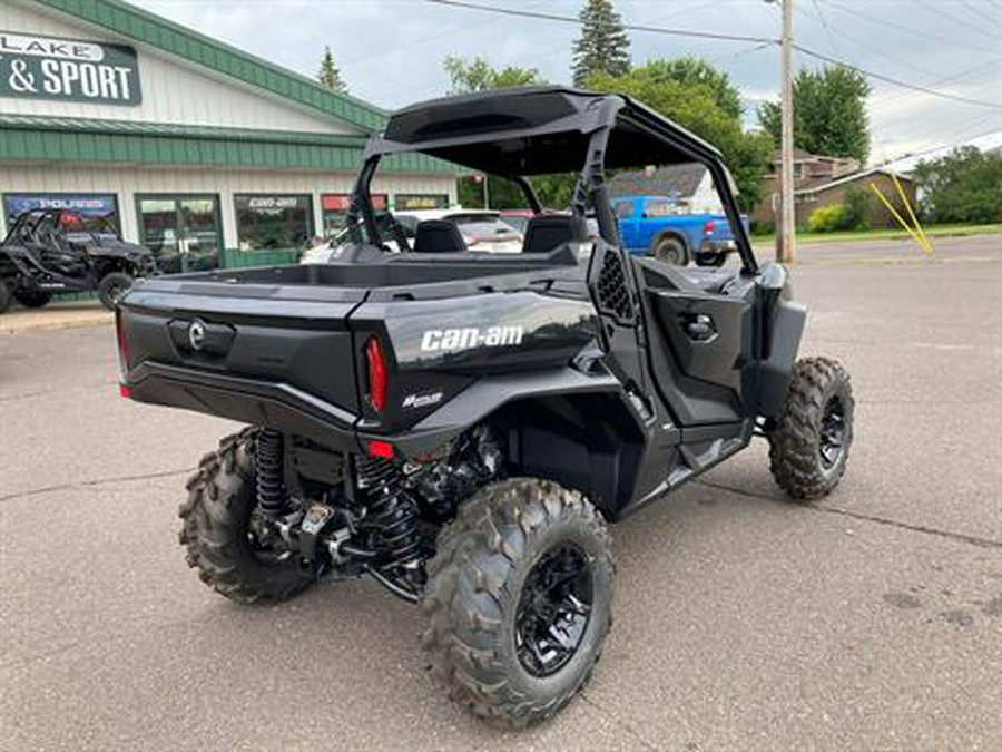 2024 Can-Am Commander XT 700