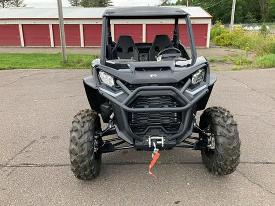 2024 Can-Am Commander XT 700