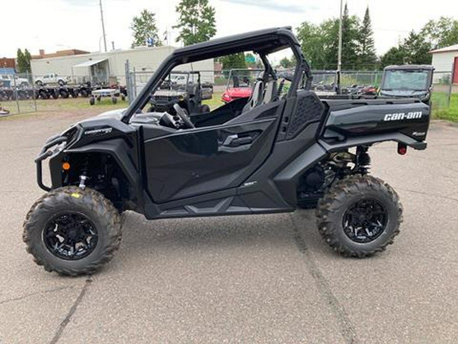 2024 Can-Am Commander XT 700