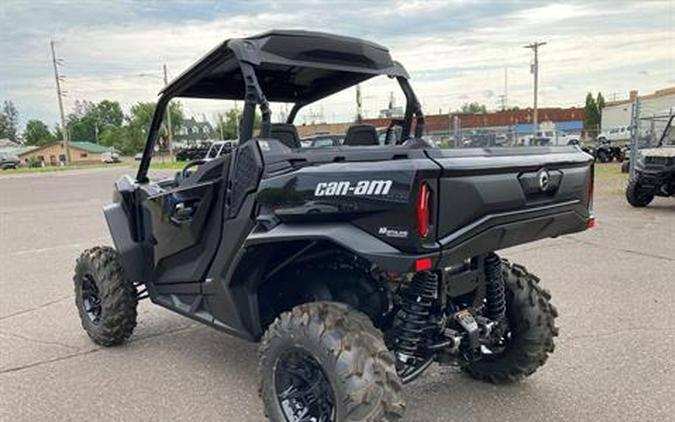 2024 Can-Am Commander XT 700