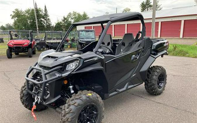 2024 Can-Am Commander XT 700