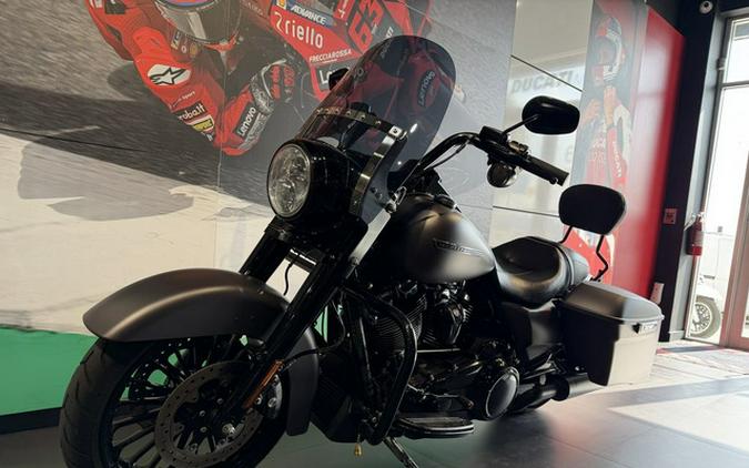 2017 Harley-Davidson FLHRXS - Road King Special