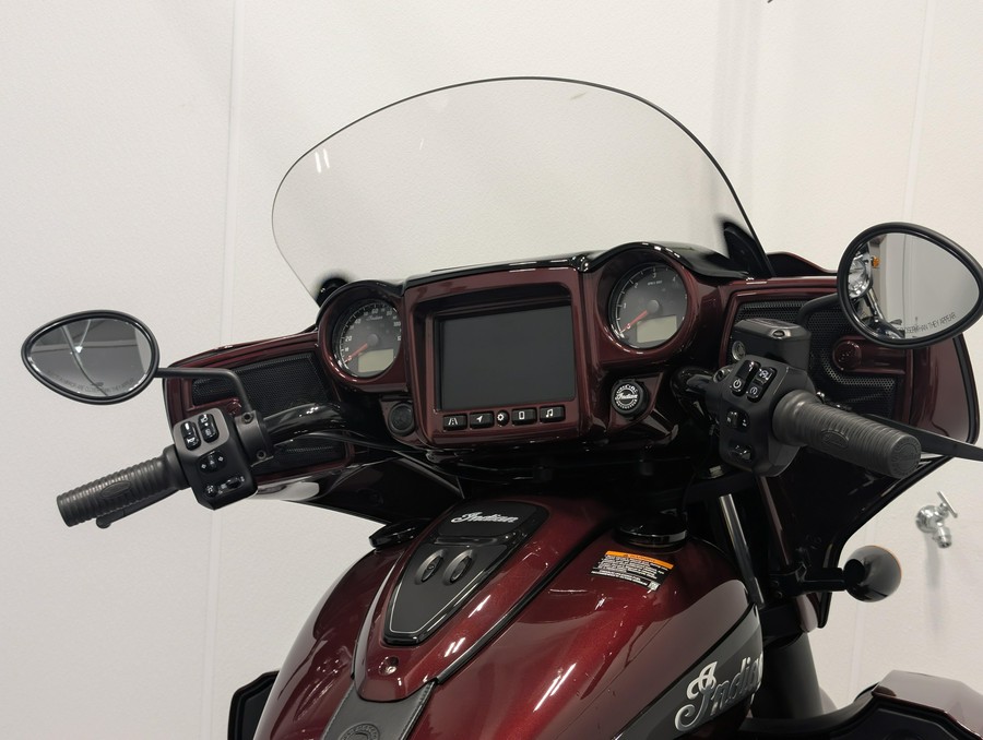 2024 Indian Motorcycle Roadmaster Dark Horse