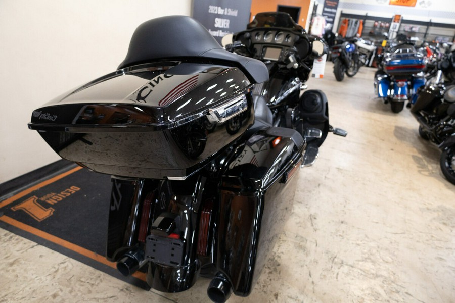 FLHXSE 2016 CVO™ Street Glide®