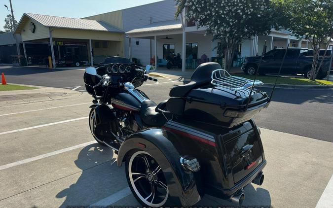 2020 Harley-Davidson® CVO™ Tri Glide®