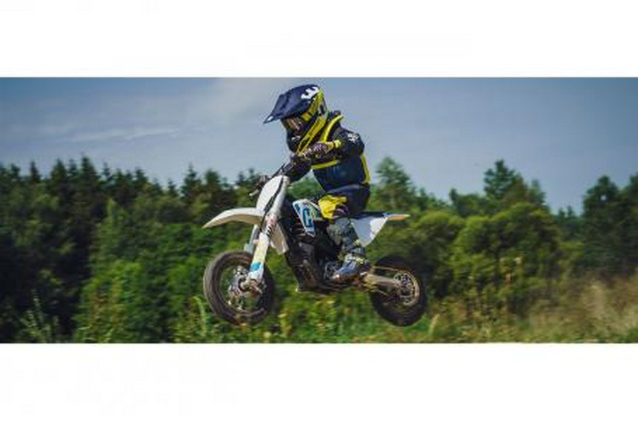 2023 Husqvarna Motorcycles EE 3