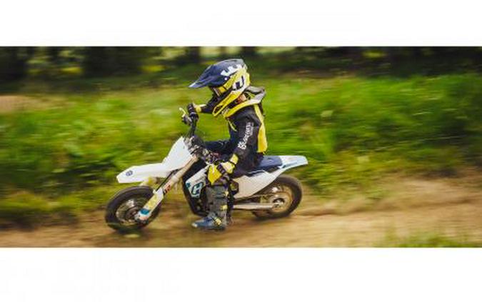 2023 Husqvarna Motorcycles EE 3