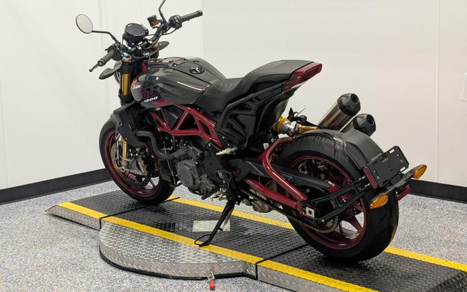2024 Indian Motorcycle FTR R Carbon