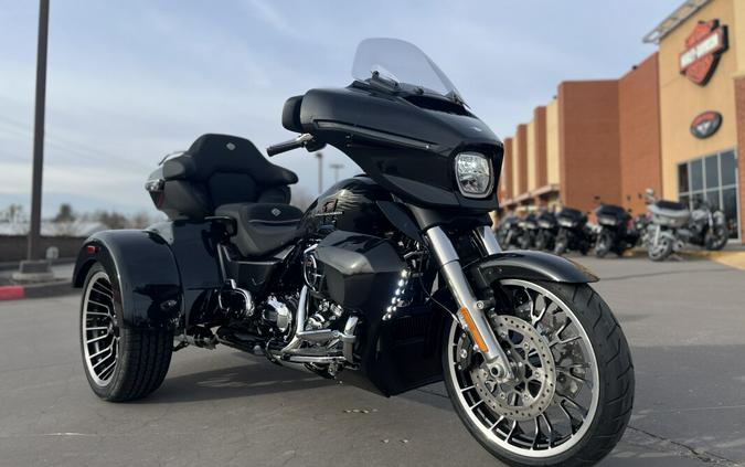 2026 Harley-Davidson® FLHLT Street Glide 3 Limited Midnight Ember