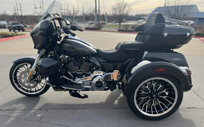 2026 Harley-Davidson® FLHLT Street Glide 3 Limited Midnight Ember