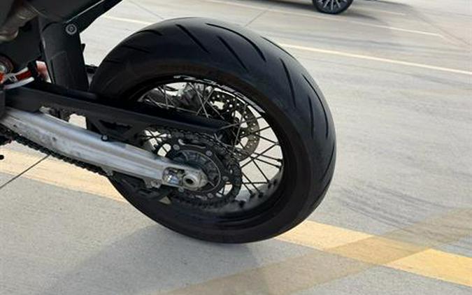 2023 KTM 690 SMC R