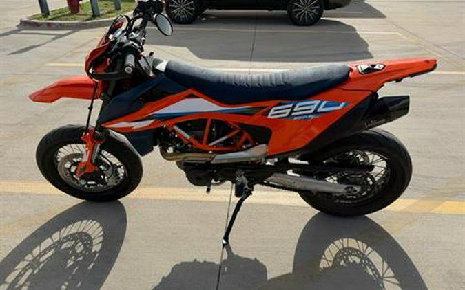 2023 KTM 690 SMC R
