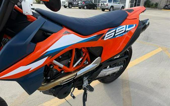2023 KTM 690 SMC R
