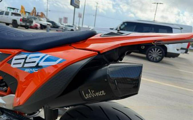2023 KTM 690 SMC R
