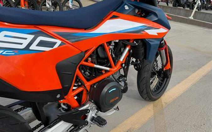2023 KTM 690 SMC R