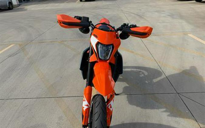 2023 KTM 690 SMC R