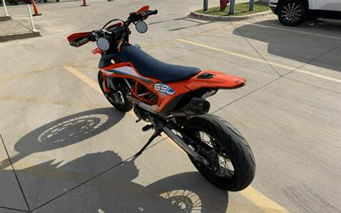 2023 KTM 690 SMC R