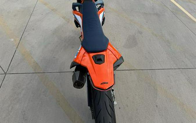 2023 KTM 690 SMC R