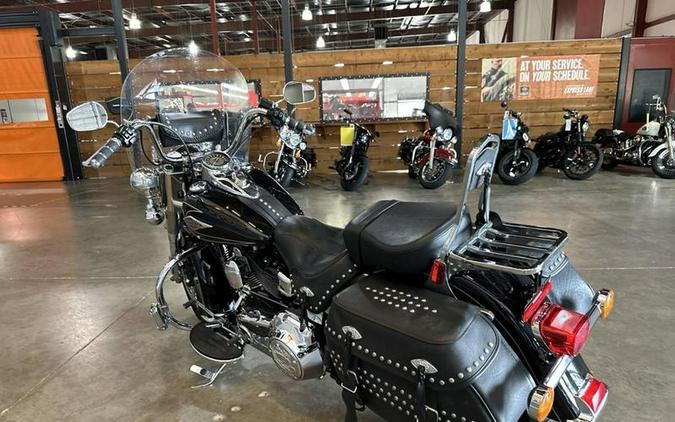 2011 Harley-Davidson® FLSTC - Heritage Softail® Classic