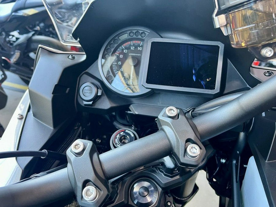 2025 Kawasaki Versys 1100 SE LT ABS