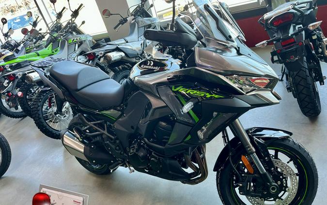 2025 Kawasaki Versys 1100 SE LT ABS