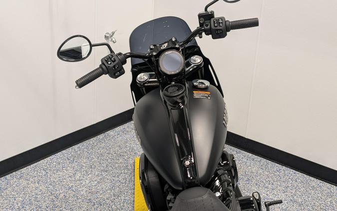 2024 INDIAN MOTORCYCLE Sport Chief