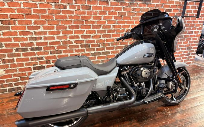 2026 Harley-Davidson Street Glide FLHX