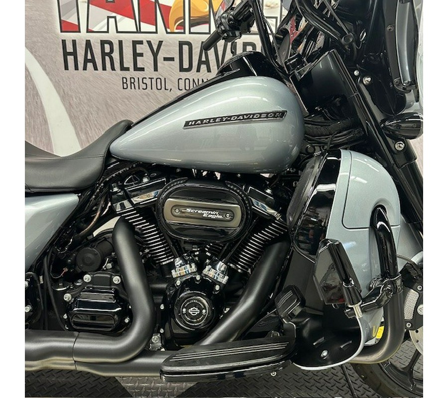 2019 FLHXS Street Glide Special