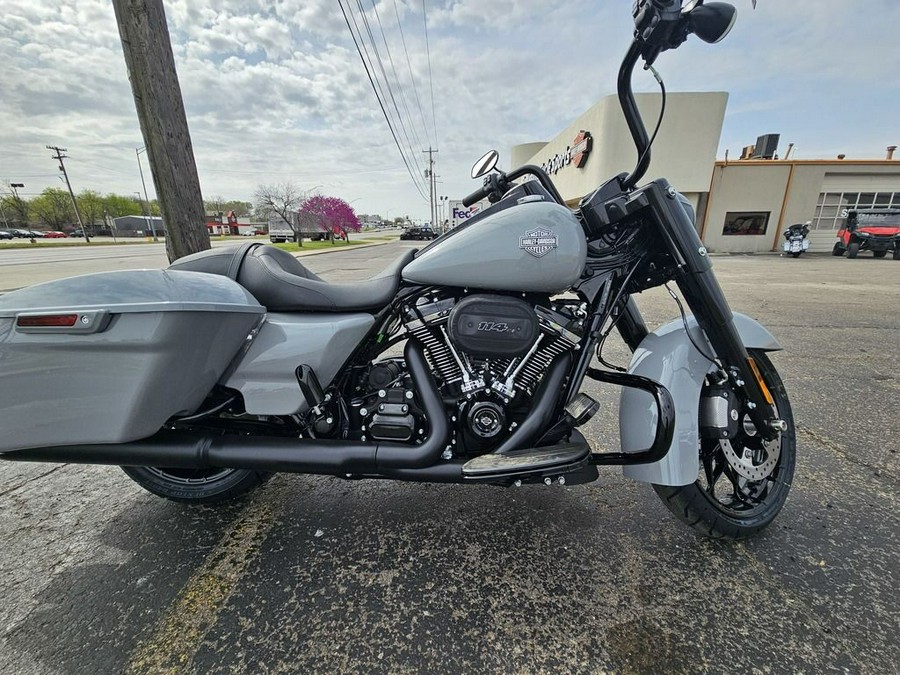2025 Harley-Davidson® FLHRXS - Road King® Special