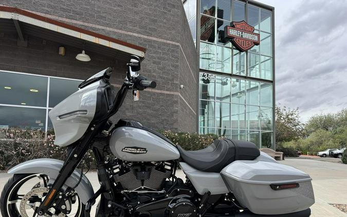 2025 Harley-Davidson® FLHX - Street Glide®
