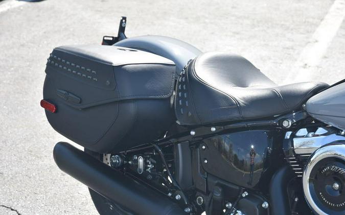 2026 Harley-Davidson® FLHC - Heritage Classic