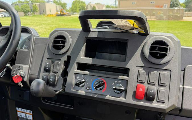 2026 Gator™ XUV845M HVAC Cab - John Deere