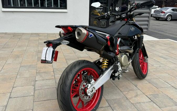2027 Ducati Hypermotard 698 Mono Nera