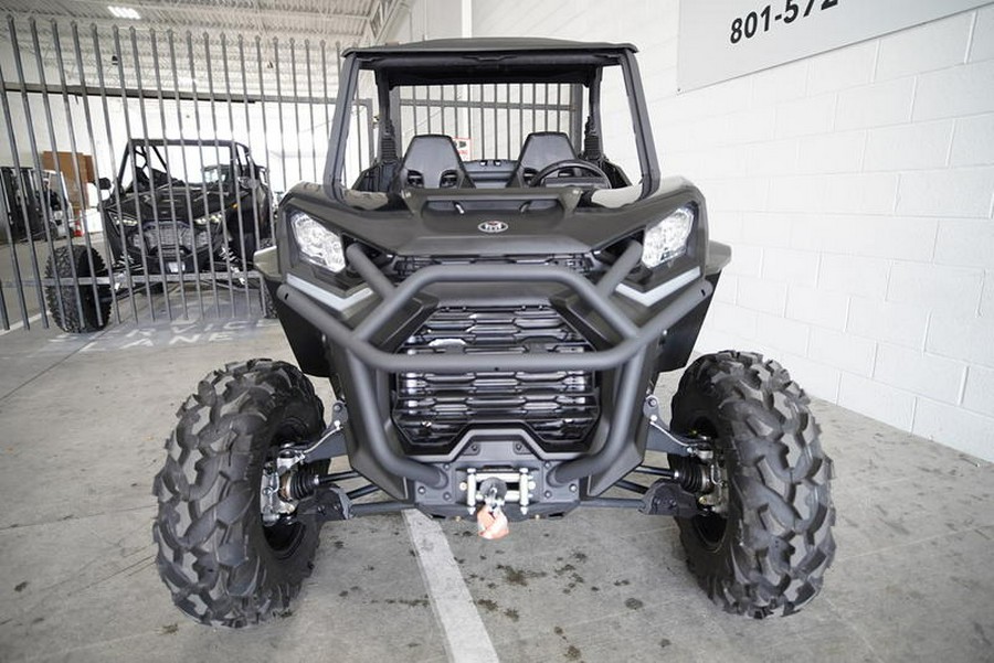 2023 Can-Am® Commander XT 700