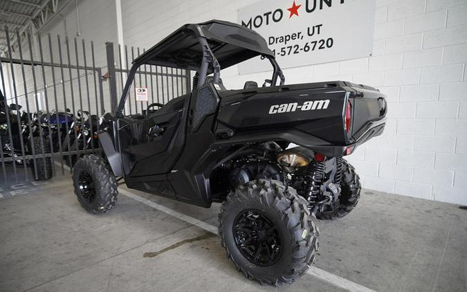 2023 Can-Am® Commander XT 700