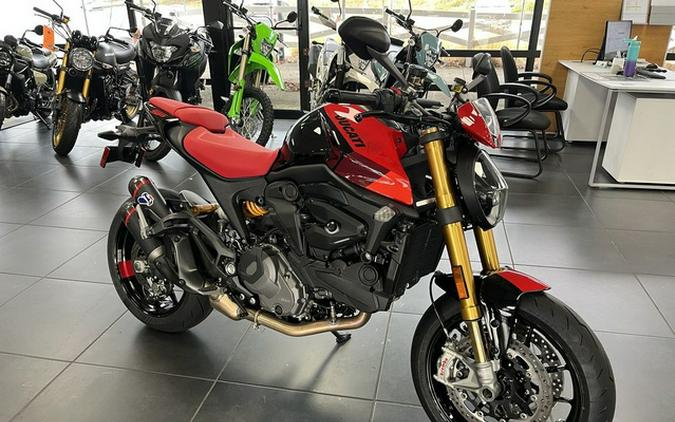 2025 Ducati Monster SP 937