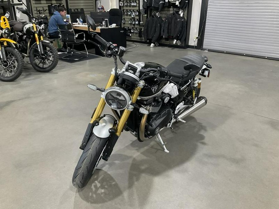 2025 Triumph Speed Twin 1200 RS Sapphire Black