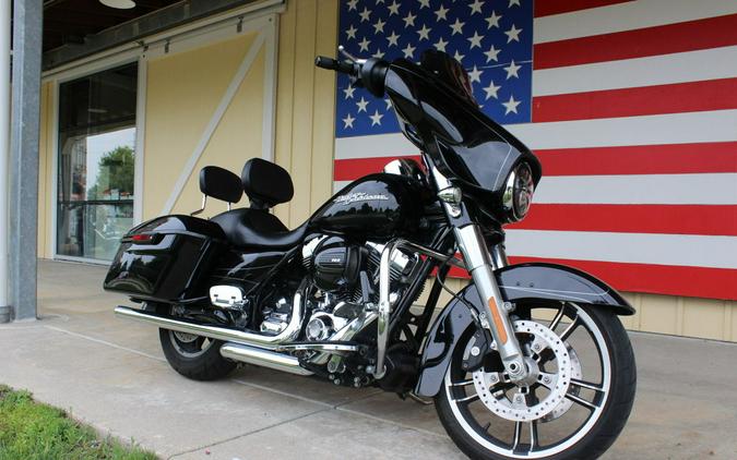 2014 Harley-Davidson® FLHXS - Street Glide® Special