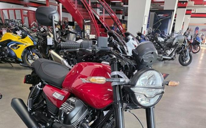 2027 Moto Guzzi V7 Sport