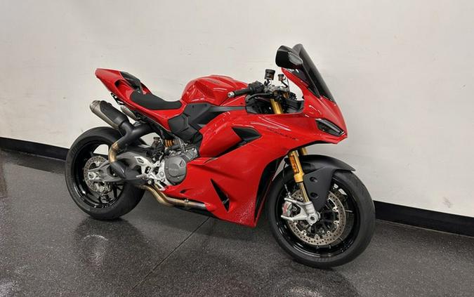 2026 Ducati Panigale V2 S Ducati Red