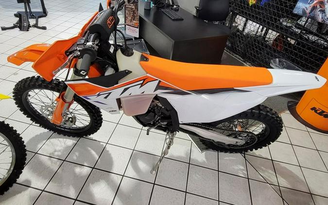 2023 KTM XC 125