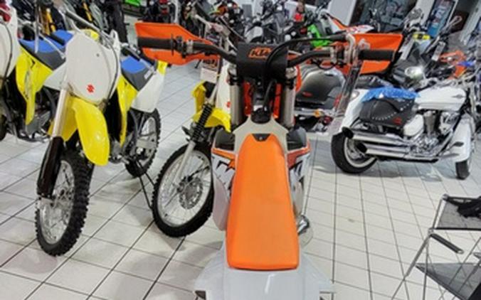 2023 KTM XC 125