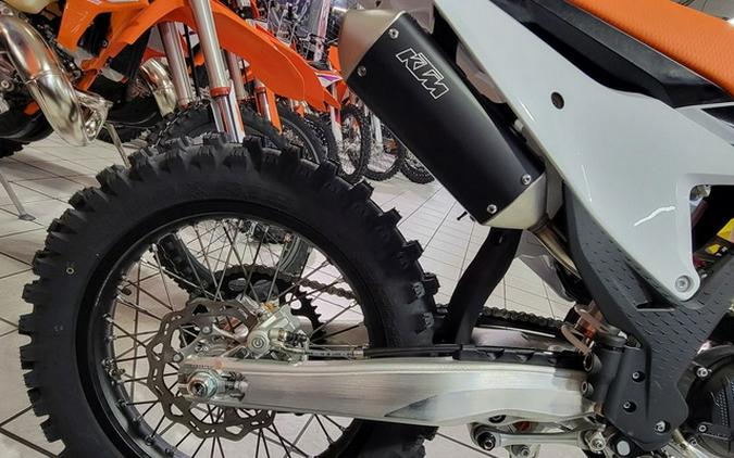 2023 KTM XC 125