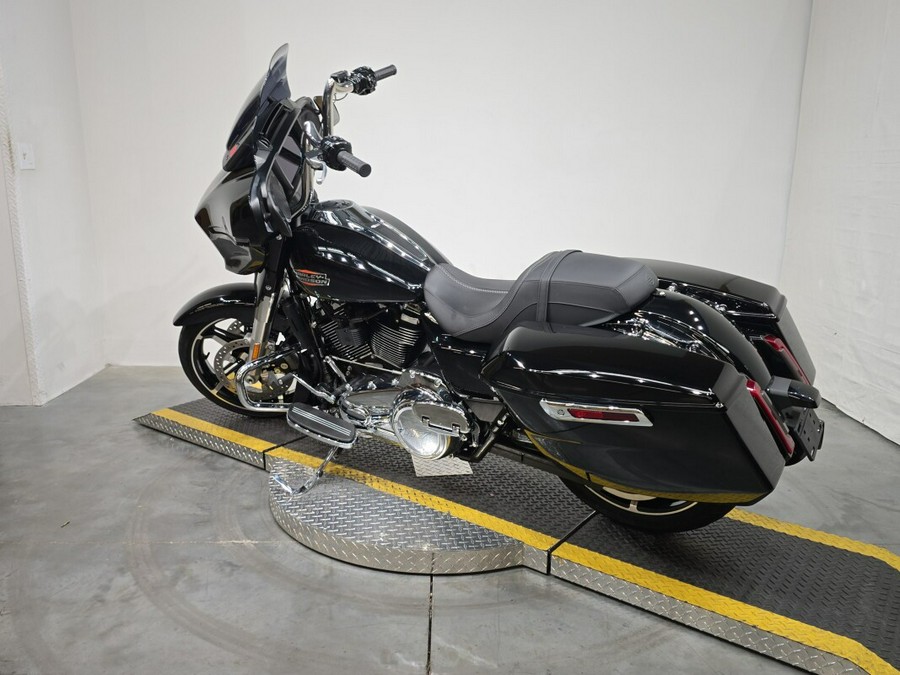 FLHX 2024 Street Glide®