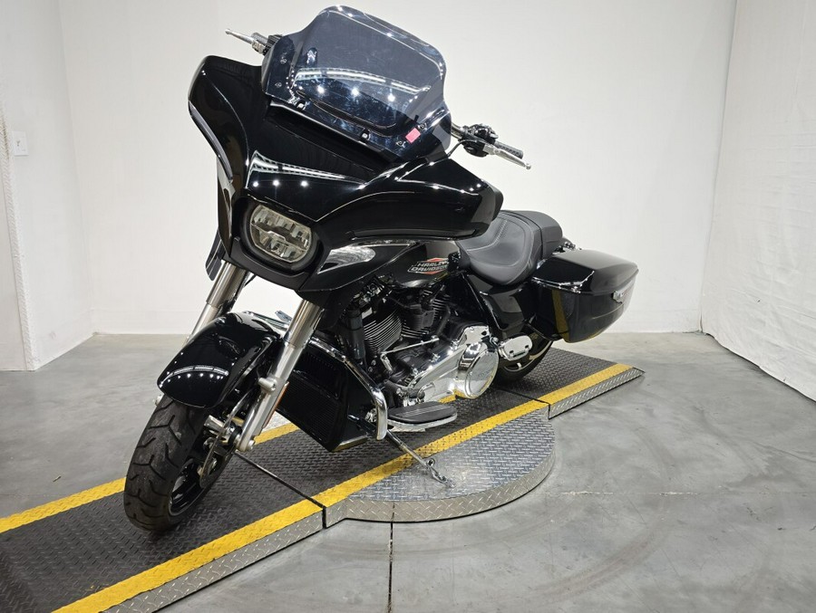 FLHX 2024 Street Glide®